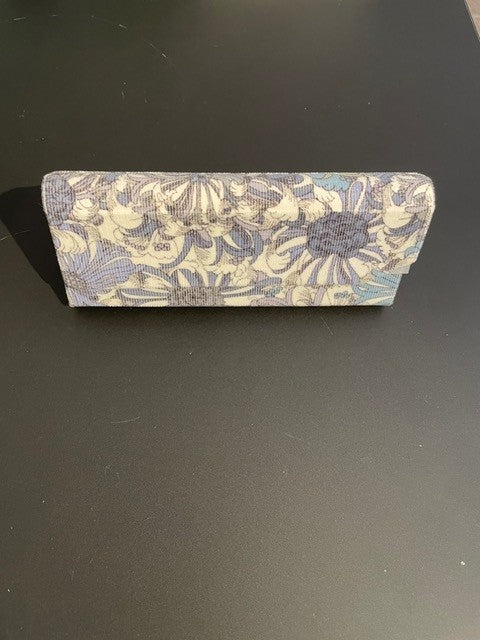 The Merry Widow (Small Flower) Glasses Case
